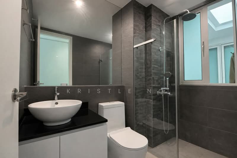 3.5 Storey Renovated Inter with 5 Ensuite Br @ Mimosa, , 5 Bedrooms, 3,337 sqft, Terraced House For Sale, by Kristle Ng, 500185044 - Bathroom - PropertyGuru.com.sg