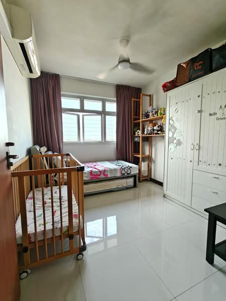 187B Fengshan GreenVille, 187B Bedok North Street 4, Bedok North Street 4, 3 Bedrooms, 1,001 sqft, HDB Flat For Sale, by Iris Lim, 500185085 - Bedroom 2 - PropertyGuru.com.sg