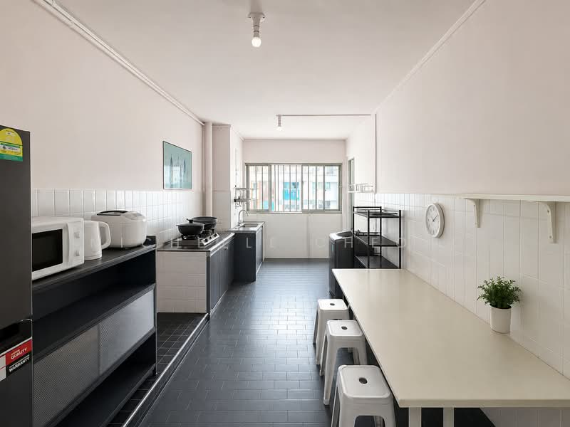 226 Serangoon Avenue 4, 226 Serangoon Avenue 4, 3 Bedrooms, 979 sqft, HDB Flat For Sale, by Michelle Cheong, 500185087 - Kitchen - PropertyGuru.com.sg