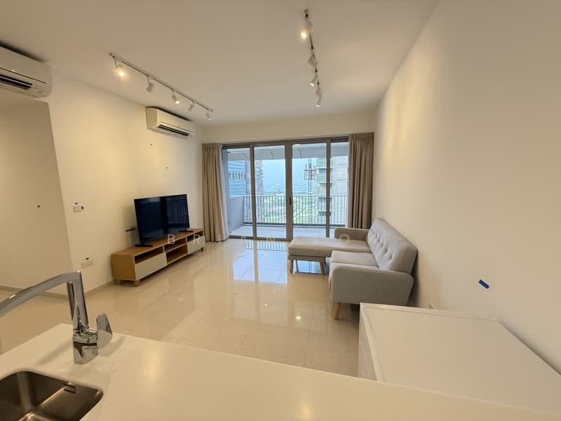V on Shenton, 5A Shenton Way, 2 Bedrooms, 1,098 sqft, Condominium For Rent, by Brian Koh, 500185092 - Living Room with seaview - PropertyGuru.com.sg