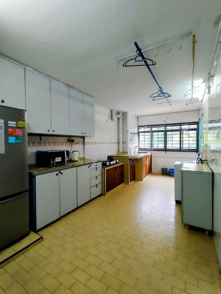 340 Clementi Avenue 5, 340 Clementi Avenue 5, 4 Bedrooms, 1,302 sqft, HDB Flat For Rent, by Henry Guo, 500185097 - Kitchen - PropertyGuru.com.sg