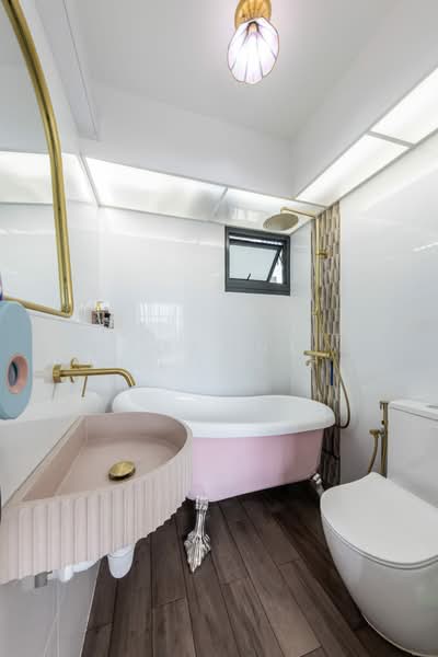95 Dawson Road, 95 Dawson Road, 2 Bedrooms, 678 sqft, HDB Flat For Sale, by Joanne Loke, 500185100 - Bathroom - PropertyGuru.com.sg