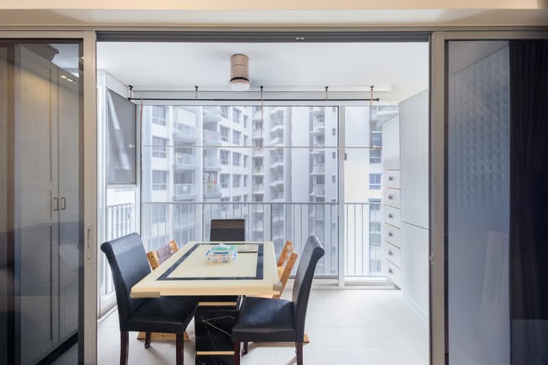 138B Yuan Ching Road, 138B Yuan Ching Road, 3 Bedrooms, 1,163 sqft, HDB Flat For Sale, by Camille Tee, 500185112 - Dining Room & Balcony - PropertyGuru.com.sg