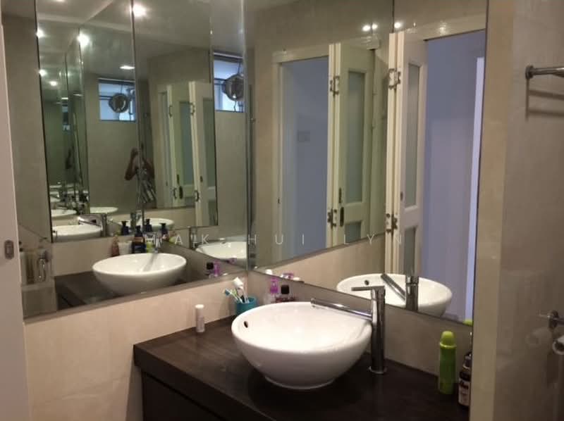Clementi Park, 137 Sunset Way, 2 Bedrooms, 1,346 sqft, Condominium For Sale, by Mak Hui Lyn, 500185113 - Bathroom - PropertyGuru.com.sg