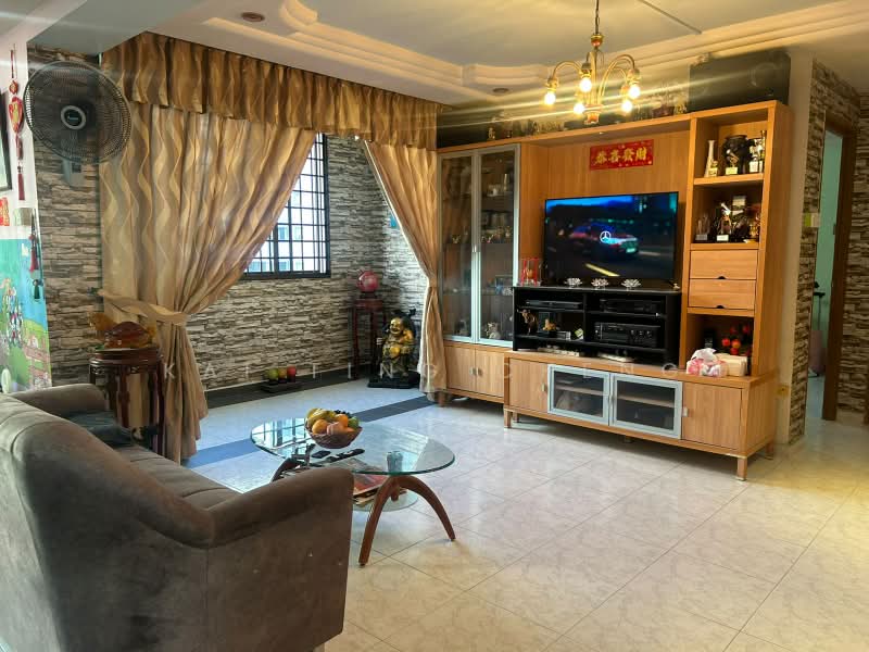 928 Hougang Street 91, 928 Hougang Street 91, 3 Bedrooms, 1,291 sqft, HDB Flat For Sale, by Kai Ting Cheng, 500185117 - Living Room - PropertyGuru.com.sg