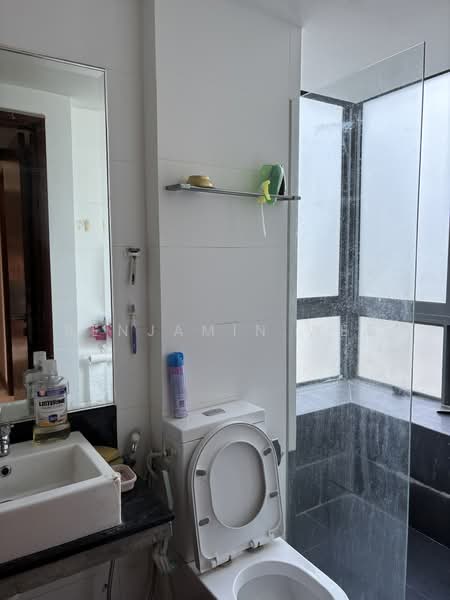Cadence Light, 199 Telok Kurau Road, 2 Bedrooms, 678 sqft, Apartment For Sale, by Benjamin Wee, 500185126 - Bathroom - PropertyGuru.com.sg