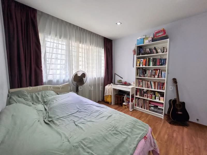 269 Toh Guan Road, 269 Toh Guan Road, 3 Bedrooms, 1,302 sqft, HDB Flat For Sale, by KEE PENG HAR, 500185127 - Bedroom - PropertyGuru.com.sg