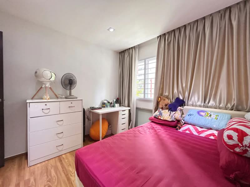269 Toh Guan Road, 269 Toh Guan Road, 3 Bedrooms, 1,302 sqft, HDB Flat For Sale, by KEE PENG HAR, 500185127 - Bedroom - PropertyGuru.com.sg