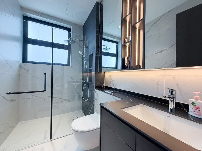 Sembawang Park, , 8 Bedrooms, 7,500 sqft, Semi-Detached House For Rent, by Crystal Oh, 500185128 - Bathroom - PropertyGuru.com.sg