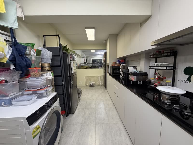 35 Marsiling Drive, 35 Marsiling Drive, 3 Bedrooms, 1,270 sqft, HDB Flat For Sale, by Terrance Lim, 500185132 - Kitchen - PropertyGuru.com.sg