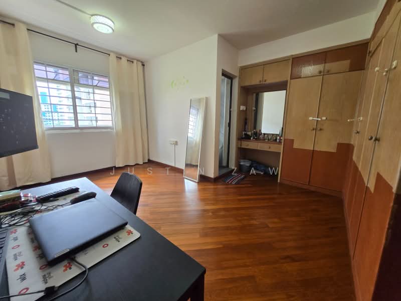 325 Tah Ching Road, 325 Tah Ching Road, 5 Bedrooms, 1,335 sqft, HDB Flat For Sale, by Justin Zaw, 500185134 - Bedroom - PropertyGuru.com.sg