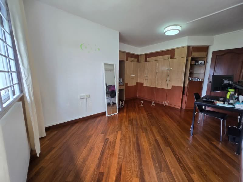 325 Tah Ching Road, 325 Tah Ching Road, 5 Bedrooms, 1,335 sqft, HDB Flat For Sale, by Justin Zaw, 500185134 - Bedroom - PropertyGuru.com.sg