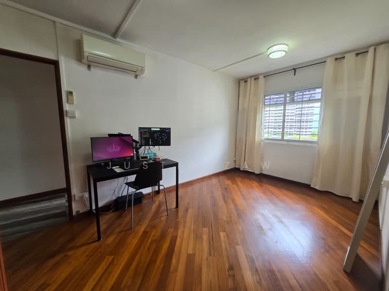 325 Tah Ching Road, 325 Tah Ching Road, 5 Bedrooms, 1,335 sqft, HDB Flat For Sale, by Justin Zaw, 500185134 - Study - PropertyGuru.com.sg