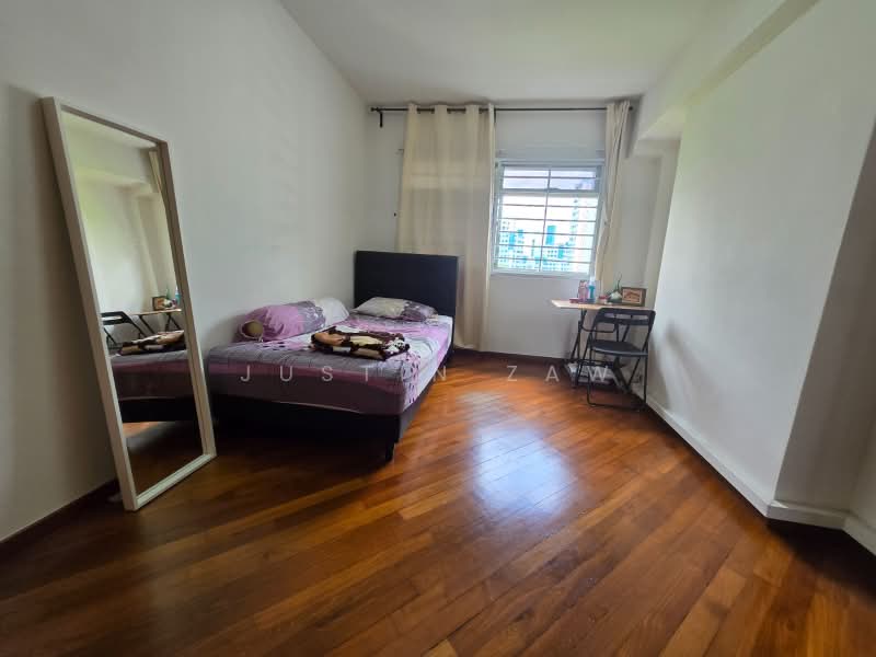 325 Tah Ching Road, 325 Tah Ching Road, 5 Bedrooms, 1,335 sqft, HDB Flat For Sale, by Justin Zaw, 500185134 - Bedroom - PropertyGuru.com.sg