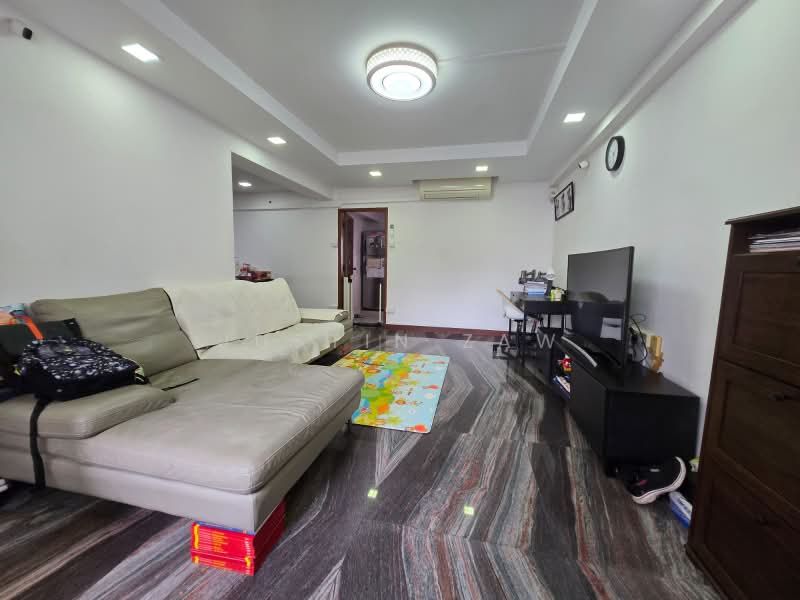 325 Tah Ching Road, 325 Tah Ching Road, 5 Bedrooms, 1,335 sqft, HDB Flat For Sale, by Justin Zaw, 500185134 - Living Room - PropertyGuru.com.sg