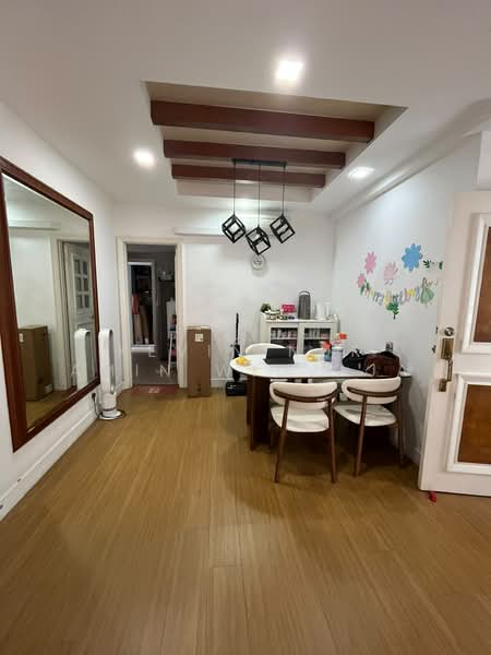 Parkview Apartments, 3 Bukit Batok Street 25, 3 Bedrooms, 1,119 sqft, Apartment For Sale, by Kevin Nur Amin Widjaja, 500185141 - Dining Room - PropertyGuru.com.sg
