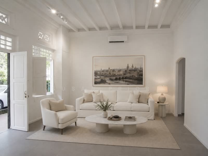 Traditional Geylang 4 Bed, Geylang Road Conservation House, 4 Bedrooms, 2,400 sqft, Conservation House For Rent, by Susan Prior, 500185144 - Living Room - PropertyGuru.com.sg