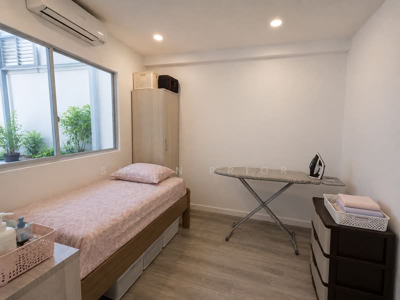 Traditional Geylang 4 Bed, Geylang Road Conservation House, 4 Bedrooms, 2,400 sqft, Conservation House For Rent, by Susan Prior, 500185144 - Bedroom - PropertyGuru.com.sg
