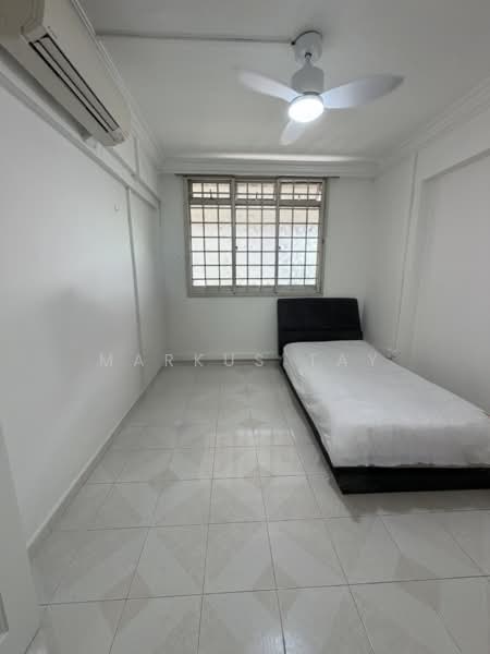 176 Bishan Street 13, 176 Bishan Street 13, 2 Bedrooms, 768 sqft, HDB Flat For Rent, by Markus Tay, 500185145 - Bedroom - PropertyGuru.com.sg