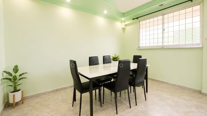 835 Yishun Street 81, 835 Yishun Street 81, 3 Bedrooms, 1,119 sqft, HDB Flat For Sale, by Brandon Choi Yong Suk, 500185149 - Dining Room - PropertyGuru.com.sg