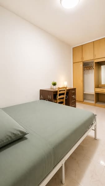 835 Yishun Street 81, 835 Yishun Street 81, 3 Bedrooms, 1,119 sqft, HDB Flat For Sale, by Brandon Choi Yong Suk, 500185149 - Bedroom - PropertyGuru.com.sg