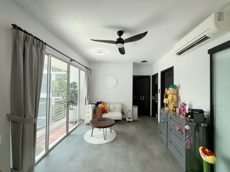 The Medley, 66 Lor G Telok Kurau, 2 Bedrooms, 807 sqft, Condominium For Sale, by Chloe Kua, 500185151 - Living Room - PropertyGuru.com.sg