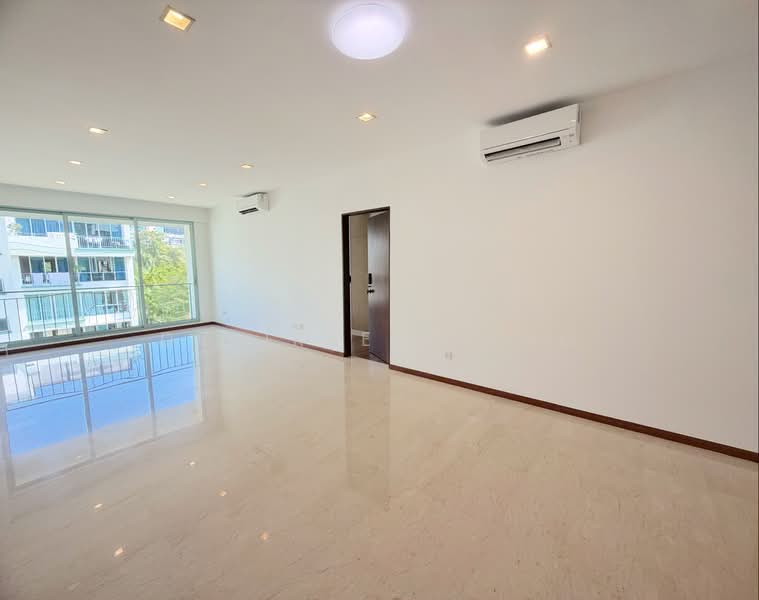Freesia Woods, 67 Sunset Way, 3 Bedrooms, 1,367 sqft, Condominium For Sale, by Desiree Leung, 500185152 - Living Room - PropertyGuru.com.sg