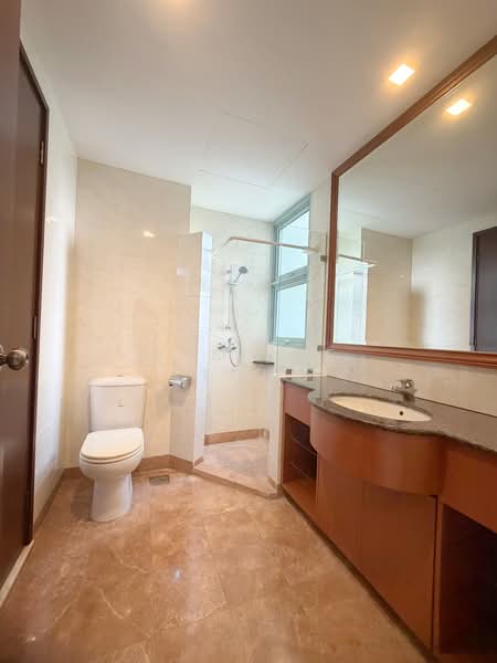 Freesia Woods, 67 Sunset Way, 3 Bedrooms, 1,367 sqft, Condominium For Sale, by Desiree Leung, 500185152 - Bathroom - PropertyGuru.com.sg