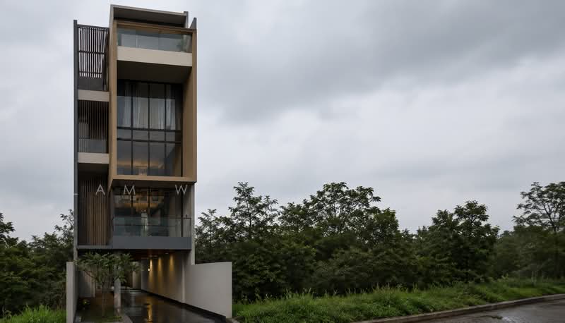 HUGE land, Telok Kurau, Freehold Pool Terrace, 4 Pri Schools 1km, , 6 Bedrooms, 9,100 sqft, Terraced House For Sale, by Lam Wei Shun 林渭舜, 500185155 - Exterior - PropertyGuru.com.sg