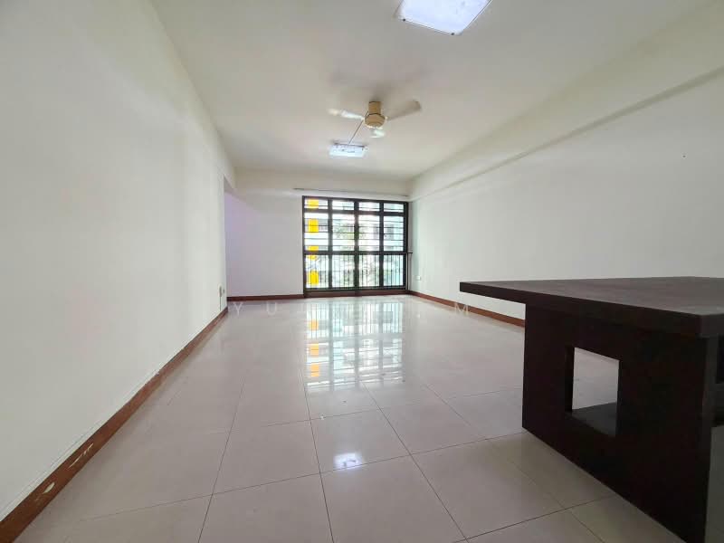 986A Jurong West Street 93, 986A Jurong West Street 93, 3 Bedrooms, 1,001 sqft, HDB Flat For Sale, by Yuna Lim, 500185156 - Living Room - PropertyGuru.com.sg
