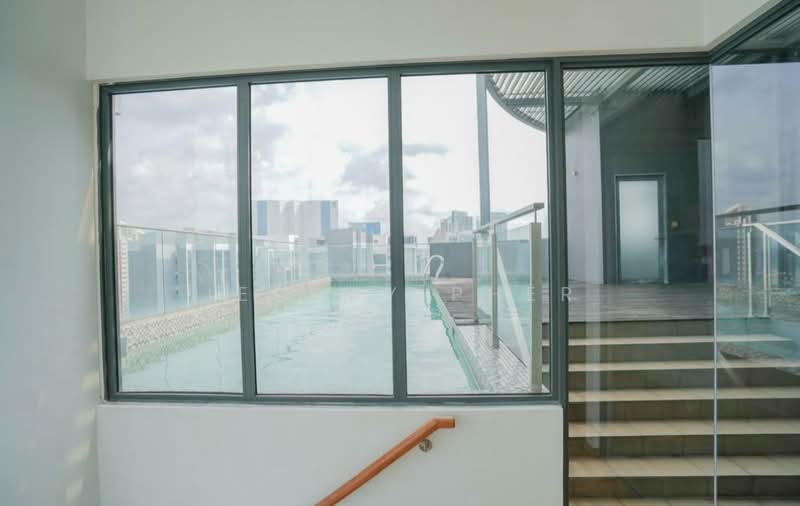 Lucida, 2 Suffolk Road, 4 Bedrooms, 4,176 sqft, Apartment For Sale, by Jeremy Pher, 500185162 - Pool - PropertyGuru.com.sg