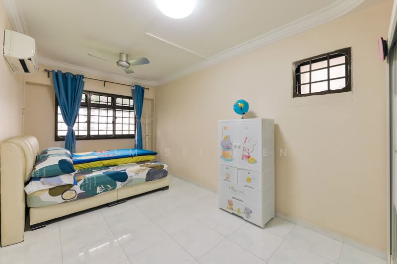311 Canberra Road, 311 Canberra Road, 4 Bedrooms, 1,291 sqft, HDB Flat For Sale, by Lim Sei Hien, 500185168 - Bedroom - PropertyGuru.com.sg