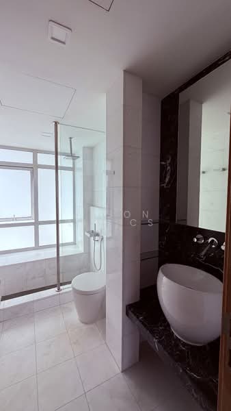 Icon, 10 Gopeng Street, 3 Bedrooms, 1,302 sqft, Condominium For Rent, by Jason Lim Cs, 500185172 - Bathroom - PropertyGuru.com.sg