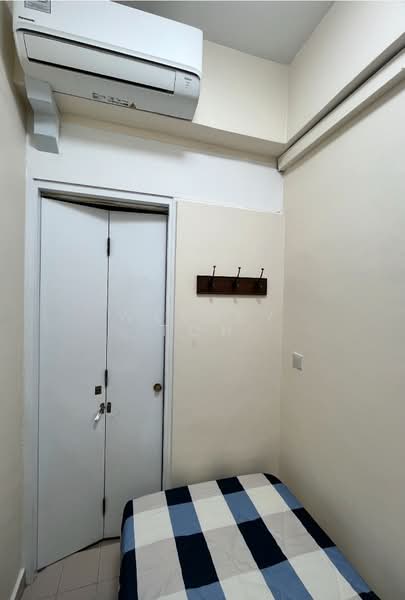 The Blossomvale, 900 Dunearn Road, Room Rental, 100 sqft, Condominium For Rent, by Wesley Toh, 500185173 - Bedroom - PropertyGuru.com.sg