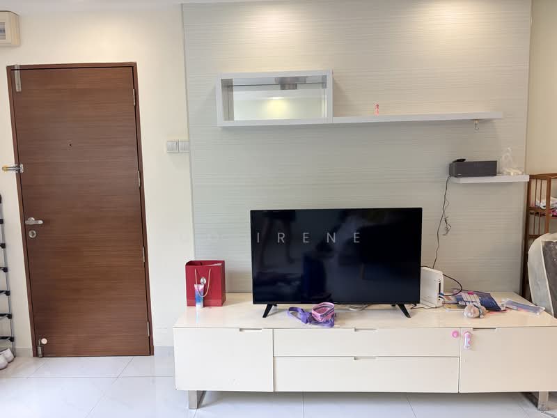 59 Telok Blangah Heights, 59 Telok Blangah Heights, 2 Bedrooms, 990 sqft, HDB Flat For Rent, by Go Irene, 500185179 - Living Room - PropertyGuru.com.sg