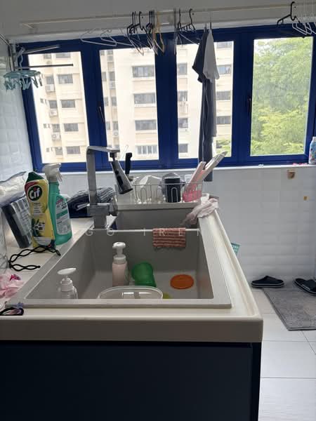 59 Telok Blangah Heights, 59 Telok Blangah Heights, 2 Bedrooms, 990 sqft, HDB Flat For Rent, by Go Irene, 500185179 - Kitchen - PropertyGuru.com.sg