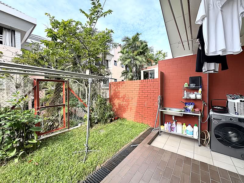 Highland Cottages, 8 Highland Walk, Room Rental, 180 sqft, Terraced House For Rent, by Zac Chen, 500185188 - Launderette - PropertyGuru.com.sg