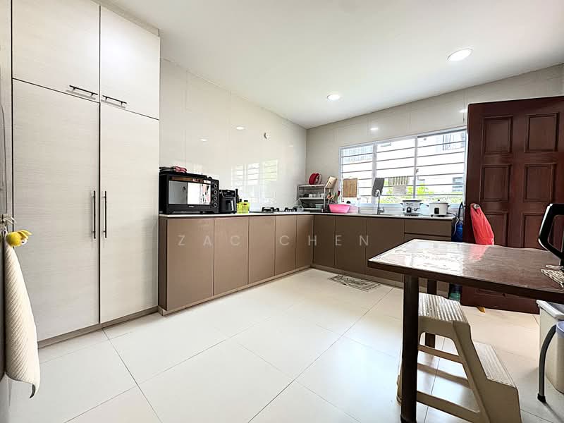 Highland Cottages, 8 Highland Walk, Room Rental, 180 sqft, Terraced House For Rent, by Zac Chen, 500185188 - Kitchen - PropertyGuru.com.sg