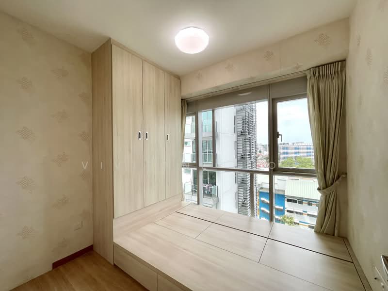 Eight Riversuites, 2 Whampoa East, 2 Bedrooms, 840 sqft, Condominium For Sale, by Vivienne Zhou, 500185193 - Common Bedroom - PropertyGuru.com.sg