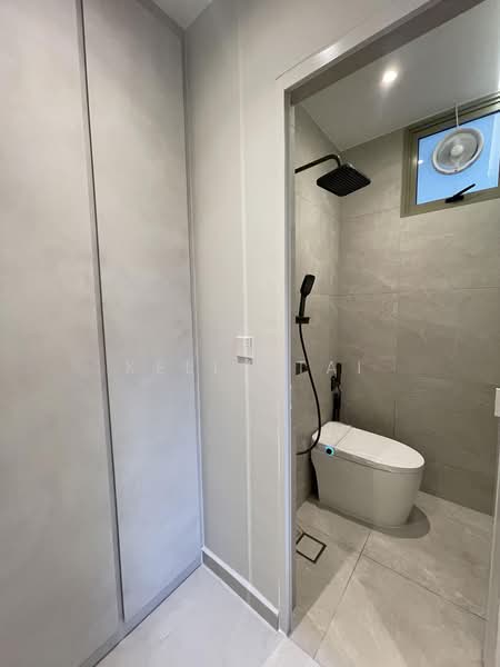 Sea Horizon, 19 Pasir Ris Rise, 4 Bedrooms, 1,356 sqft, Executive Condominium For Sale, by Kelly Tai, 500185195 - Bathroom - PropertyGuru.com.sg