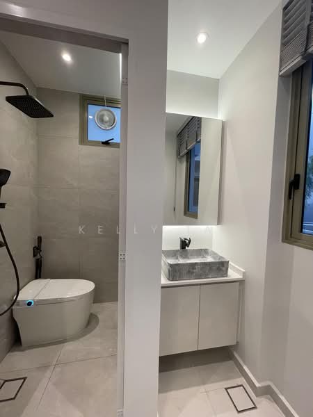 Sea Horizon, 19 Pasir Ris Rise, 4 Bedrooms, 1,356 sqft, Executive Condominium For Sale, by Kelly Tai, 500185195 - Bathroom - PropertyGuru.com.sg