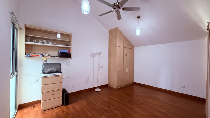 Chuan Loft, Chuan Drive, 5 Bedrooms, 2,700 sqft, Terraced House For Sale, by Vivian Yeow, 500185196 - Bedroom - PropertyGuru.com.sg