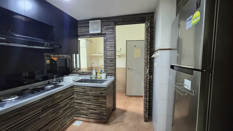Euphony Gardens, 7 Jalan Mata Ayer, 4 Bedrooms, 2,056 sqft, Condominium For Sale, by Francis Chin, 500185199 - Kitchen - PropertyGuru.com.sg