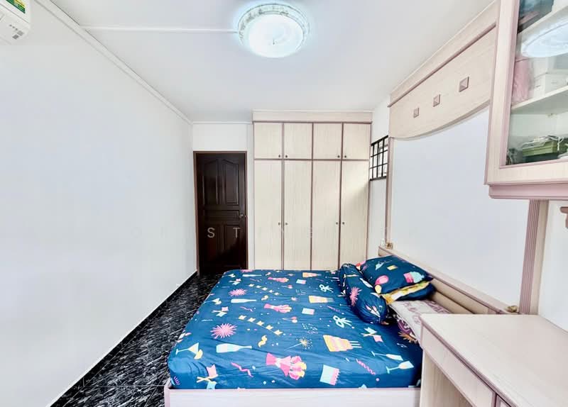 744 Jurong West Street 73, 744 Jurong West Street 73, 4 Bedrooms, 1,367 sqft, HDB Flat For Sale, by Qristine Goh, 500185200 - Bedroom - PropertyGuru.com.sg