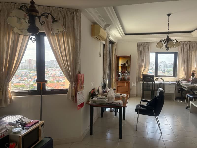 Bayshore Park, 50 Bayshore Road, 2 Bedrooms, 936 sqft, Condominium For Sale, by Ashlyn Lim, 500185204 - Living Room - PropertyGuru.com.sg