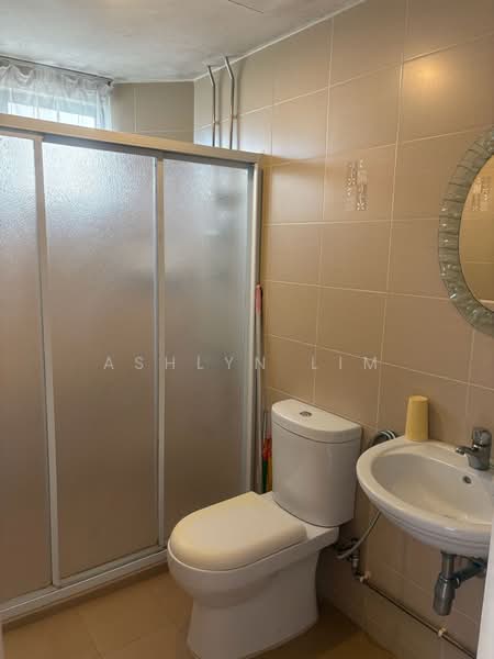 Bayshore Park, 50 Bayshore Road, 2 Bedrooms, 936 sqft, Condominium For Sale, by Ashlyn Lim, 500185204 - Bathroom - PropertyGuru.com.sg