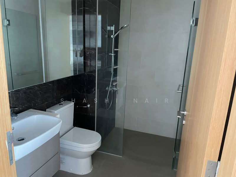 The Glades, 12 Bedok Rise, 1 Bedroom, 484 sqft, Condominium For Rent, by Shashi Nair, 500185207 - Bathroom - PropertyGuru.com.sg
