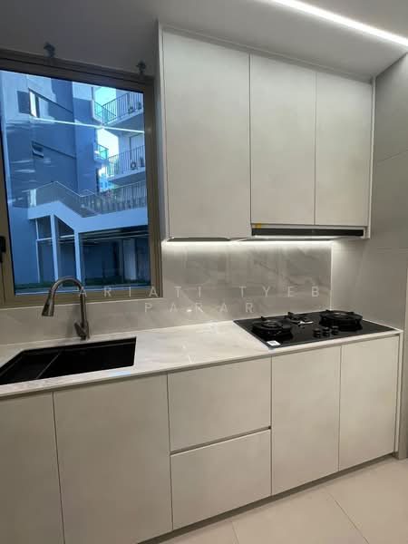 Sea Horizon, 1 Pasir Ris Rise, 4 Bedrooms, 1,356 sqft, Executive Condominium For Sale, by Ariati Tyeb Papar, 500185208 - Kitchen - PropertyGuru.com.sg