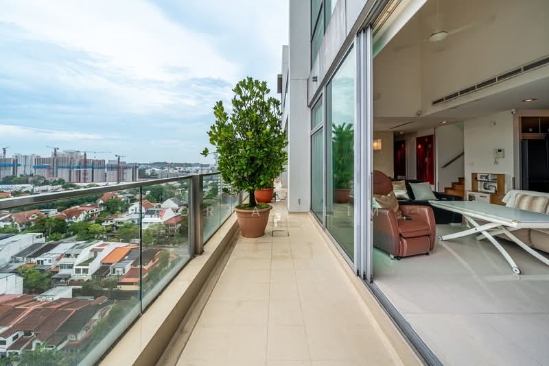 Quinterra, 359 Holland Road, 5 Bedrooms, 4,532 sqft, Condominium For Sale, by Adrian Lim, 500185216 - Balcony - PropertyGuru.com.sg