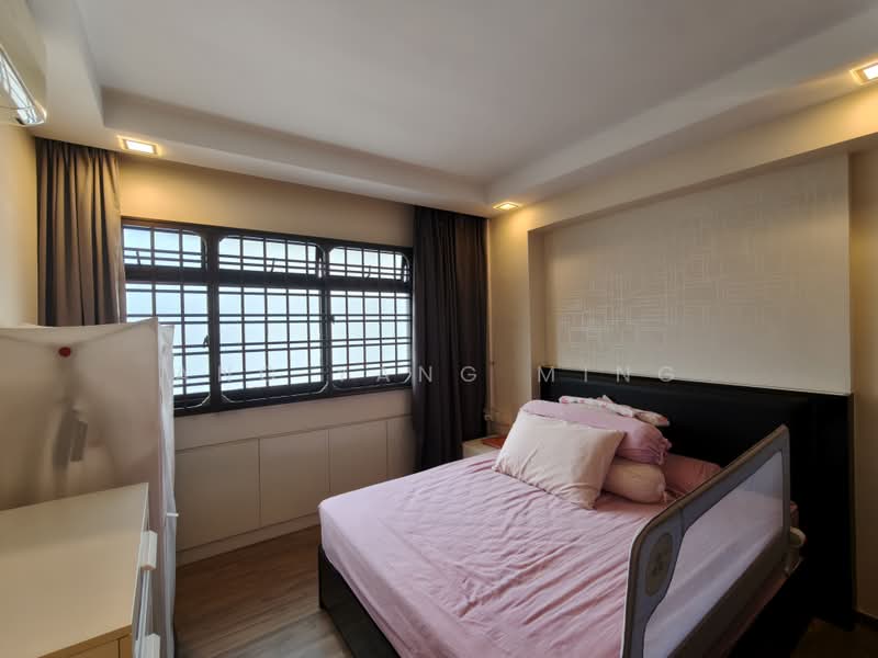 265 Toh Guan Road, 265 Toh Guan Road, 3 Bedrooms, 1,302 sqft, HDB Flat For Sale, by Ang Yang Ming, 500185222 - Bedroom - PropertyGuru.com.sg